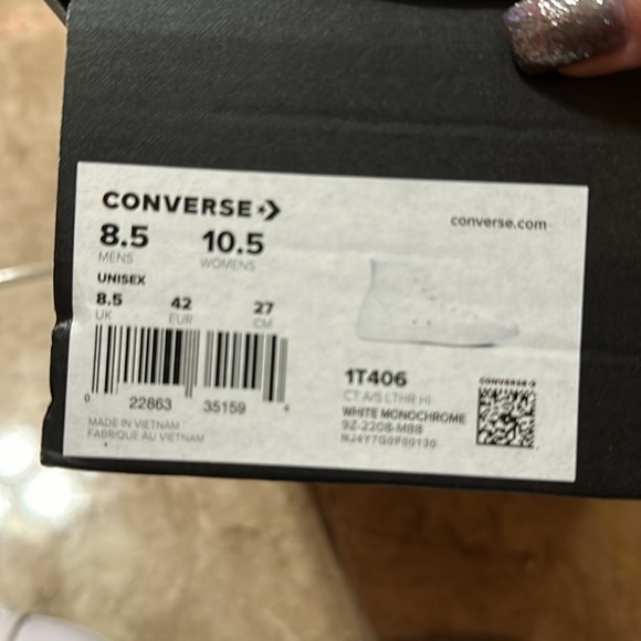 NWT Converse hi-top white leather size 10.5 women’s/8.5 men’s - Picture 5 of 5